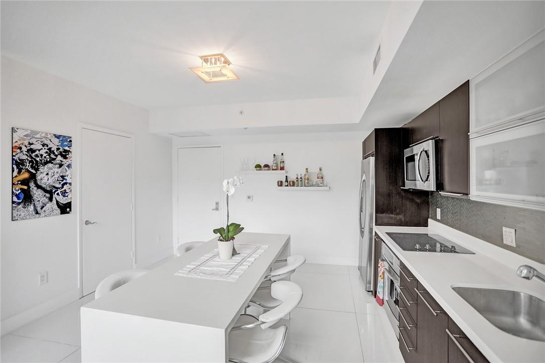 90 Southwest 3rd Street, Unit TH300B Miami, FL 33130 - Photo 14 of 33 Photo 14