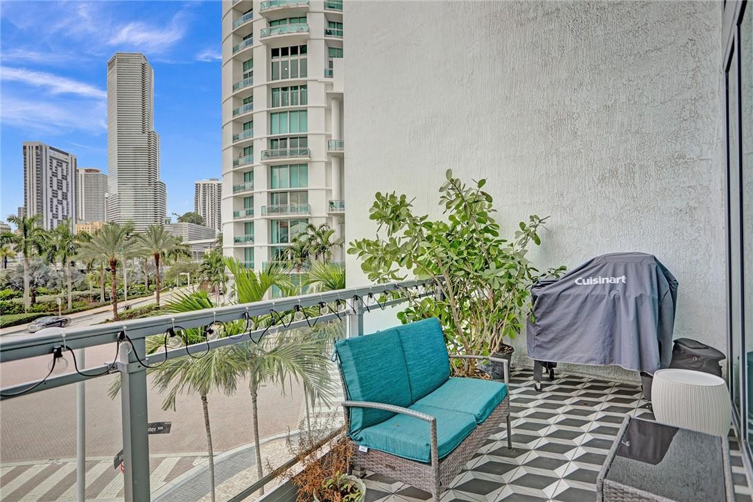 90 Southwest 3rd Street, Unit TH300B Miami, FL 33130 - Photo 17 of 33 Photo 17