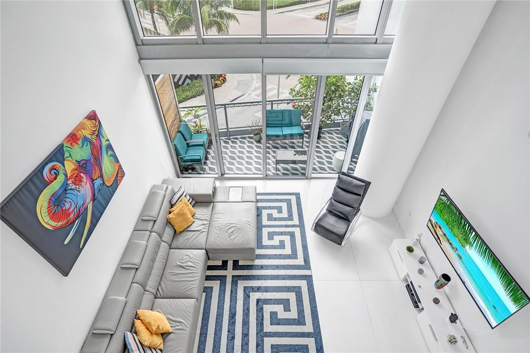 90 Southwest 3rd Street, Unit TH300B Miami, FL 33130 - Photo 2 of 33 Photo 2
