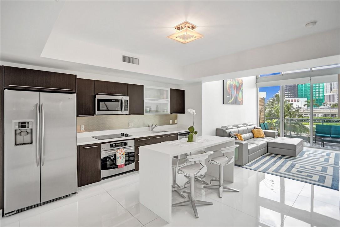 90 Southwest 3rd Street, Unit TH300B Miami, FL 33130 - Photo 8 of 33 Photo 8