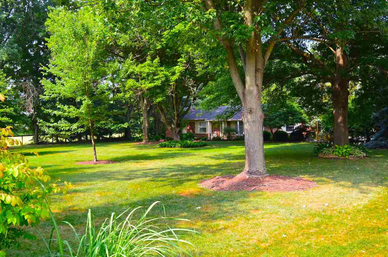 7151 Hazelett Road Fort Wayne, IN 46835 - Photo 8 of 32