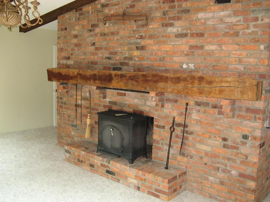 9349 Mabley Hill Road Fenton, MI 48430 - Photo 19 of 45 Entry level Family room