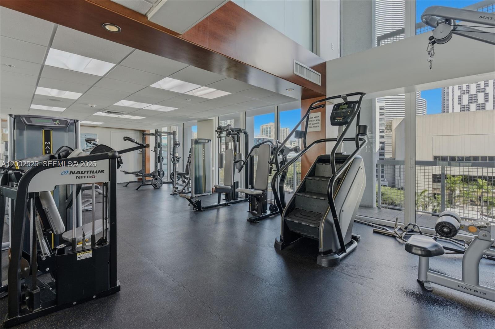 31 Southeast 5th Street, Unit 2301 Miami, FL 33131 - Photo 30 of 50