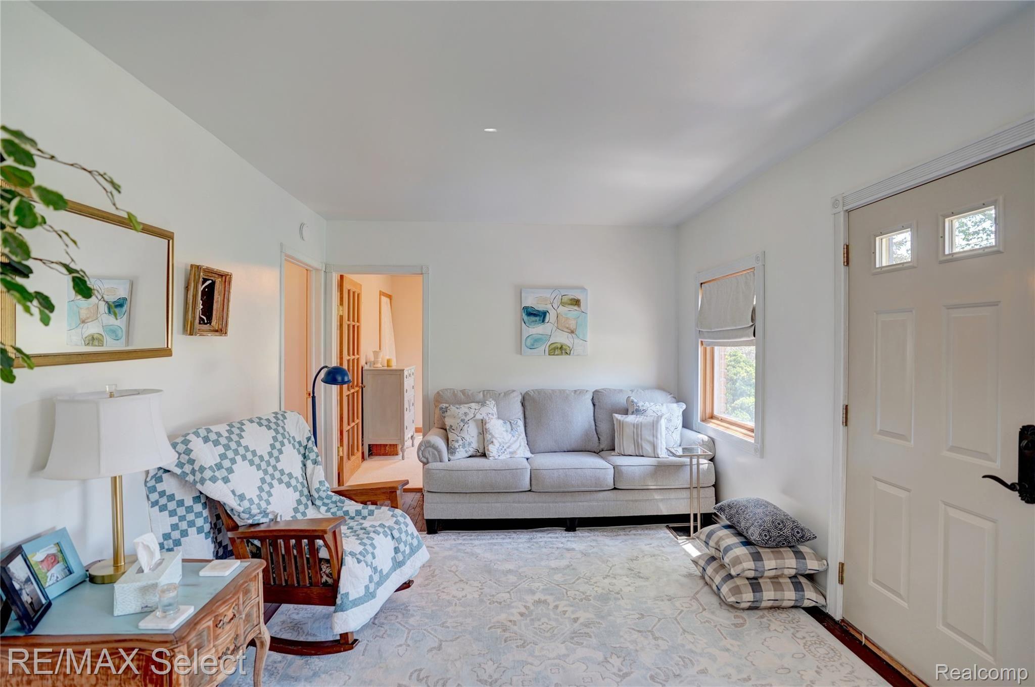 7409 Embury Road Grand Blanc, MI 48439 - Photo 4 of 36 7409 Embury Rd 22.jpg