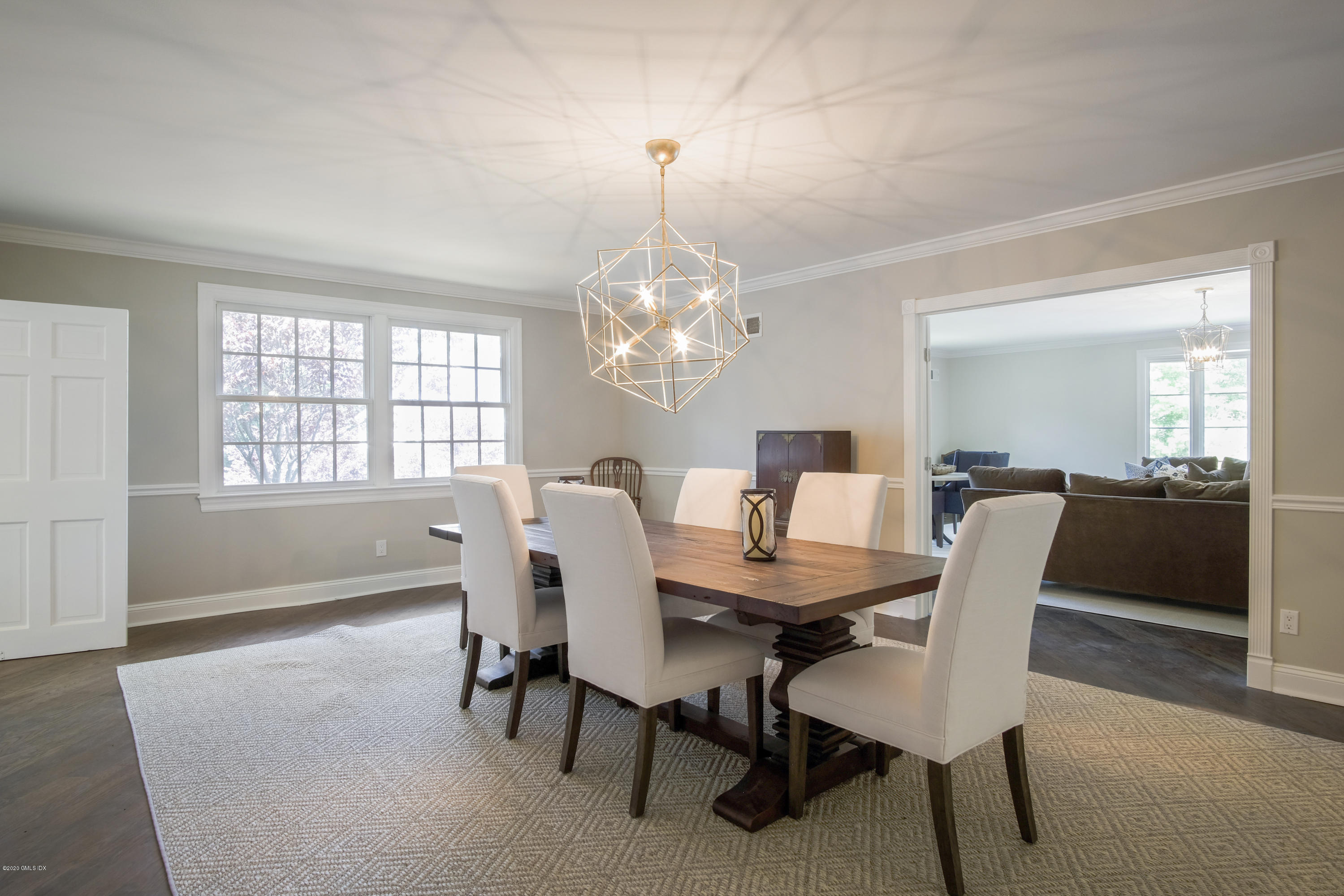 294 Round Hill Road Greenwich, CT 06831 - Photo 10 of 31 DINNING ROOM