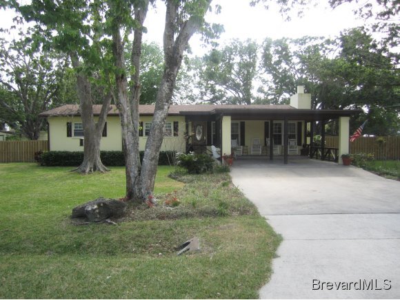 2098 Ne Harbor Palm Bay, FL 32905 - Photo 1 of 12 Primary Photo
