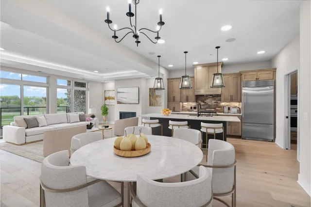 $975,000 | 1 Hill Farm Court, Unit 205, North Oaks, MN 55127