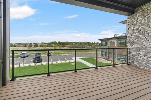 $975,000 | 1 Hill Farm Court, Unit 205, North Oaks, MN 55127