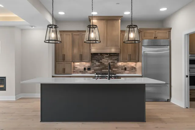 $975,000 | 1 Hill Farm Court, Unit 205, North Oaks, MN 55127