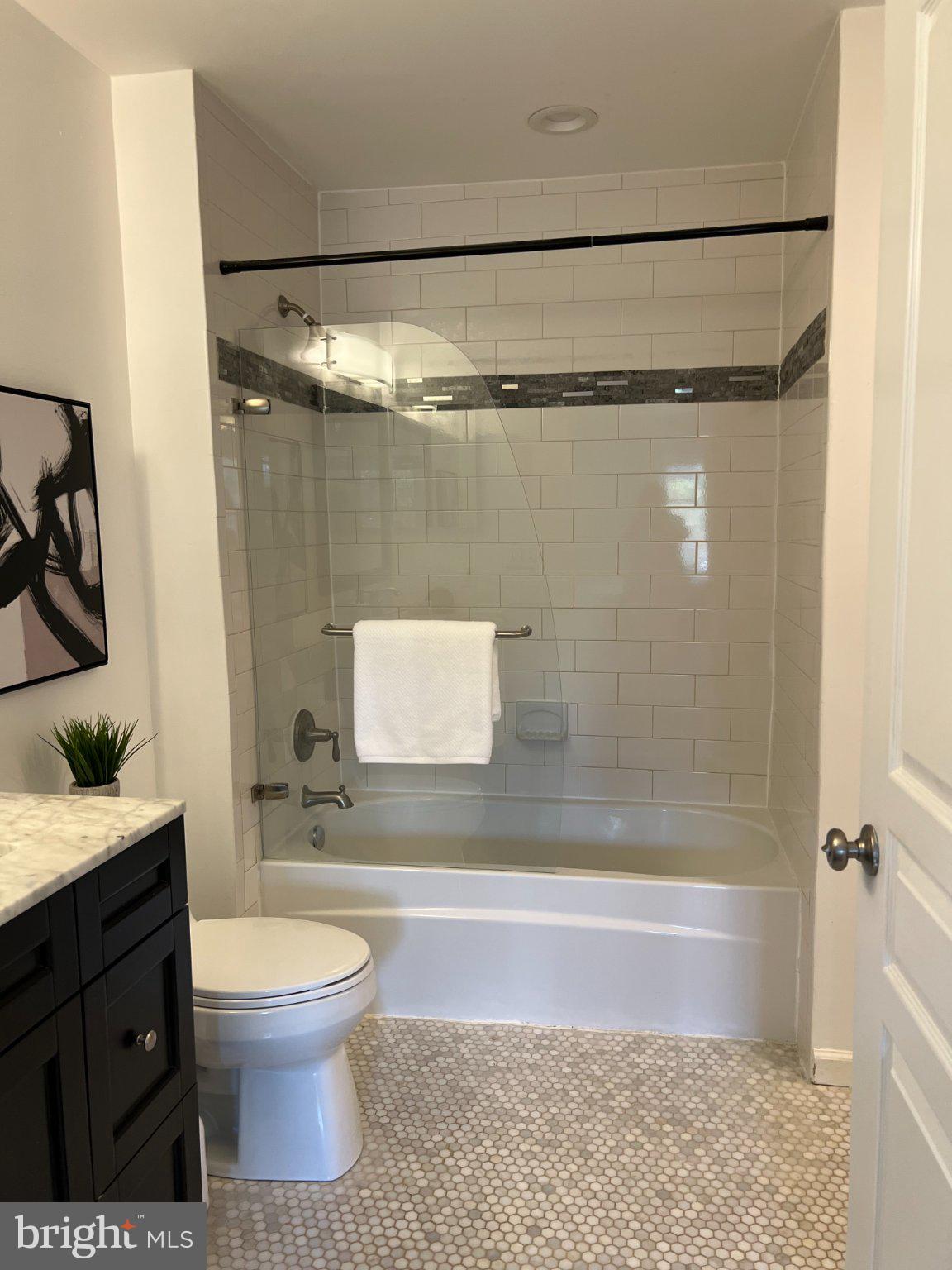 5573 Seminary Road, Unit 305 Falls Church, VA 22041 - Photo 11 of 17 Gallery Image 11
