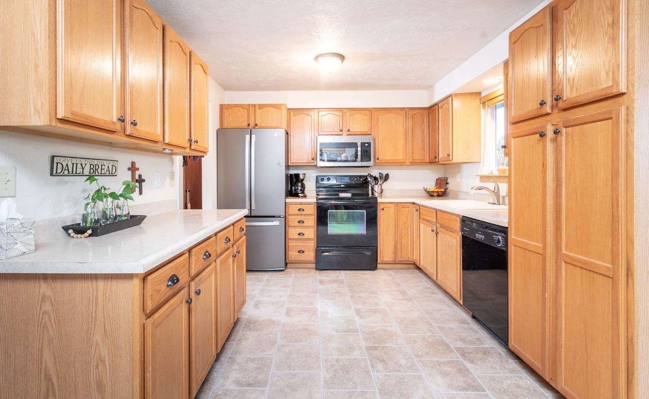 1304 South Best Road Spokane Valley, WA 99037 - Photo 17 of 34