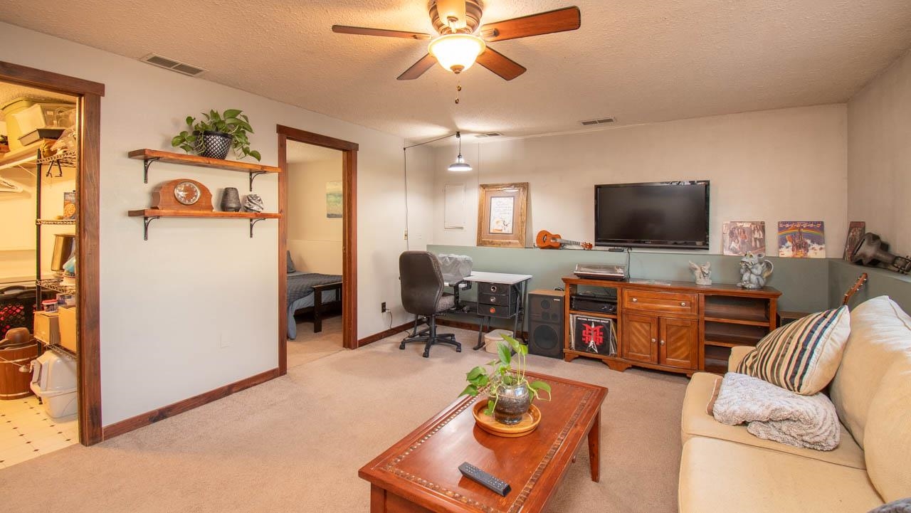 1304 South Best Road Spokane Valley, WA 99037 - Photo 23 of 34