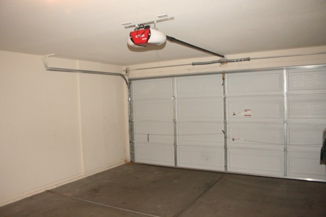 2847 South 160th Lane Goodyear, AZ 85338 - Photo 15 of 17 GARAGE