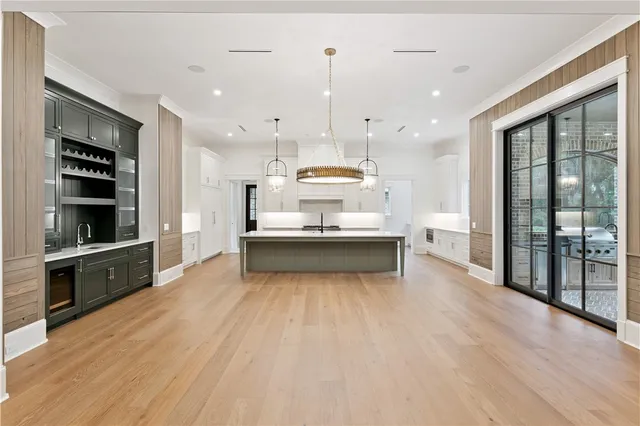 $3,850,000 | 41 Marlin Lane, St. Simons Island, GA 31522