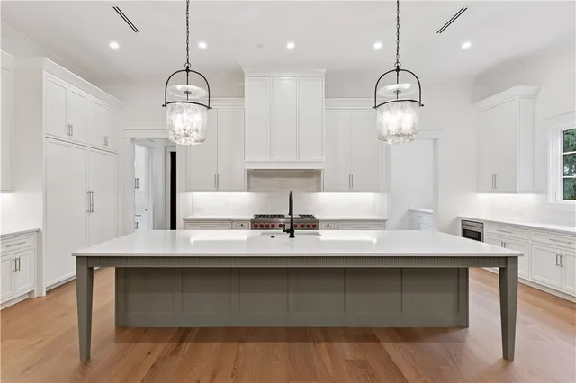 $3,850,000 | 41 Marlin Lane, St. Simons Island, GA 31522