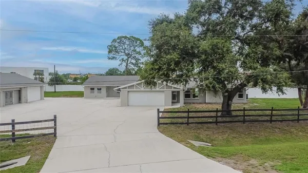 $1,150,000 | 8105 Brower Drive, Bradenton, FL 34211