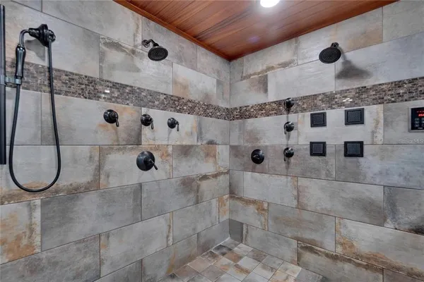 $1,125,000 | 8105 Brower Drive, Bradenton, FL 34211