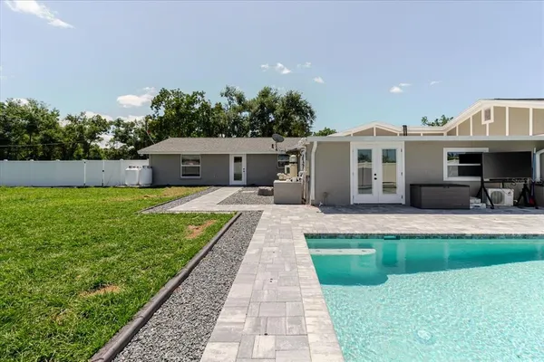 $1,125,000 | 8105 Brower Drive, Bradenton, FL 34211