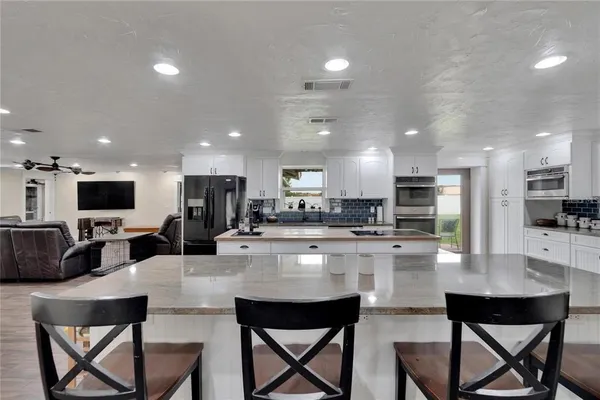 $1,125,000 | 8105 Brower Drive, Bradenton, FL 34211