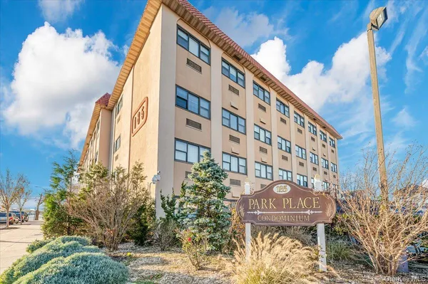 $659,000 | 185 West Park Avenue, Unit 201, Long Beach, NY 11561