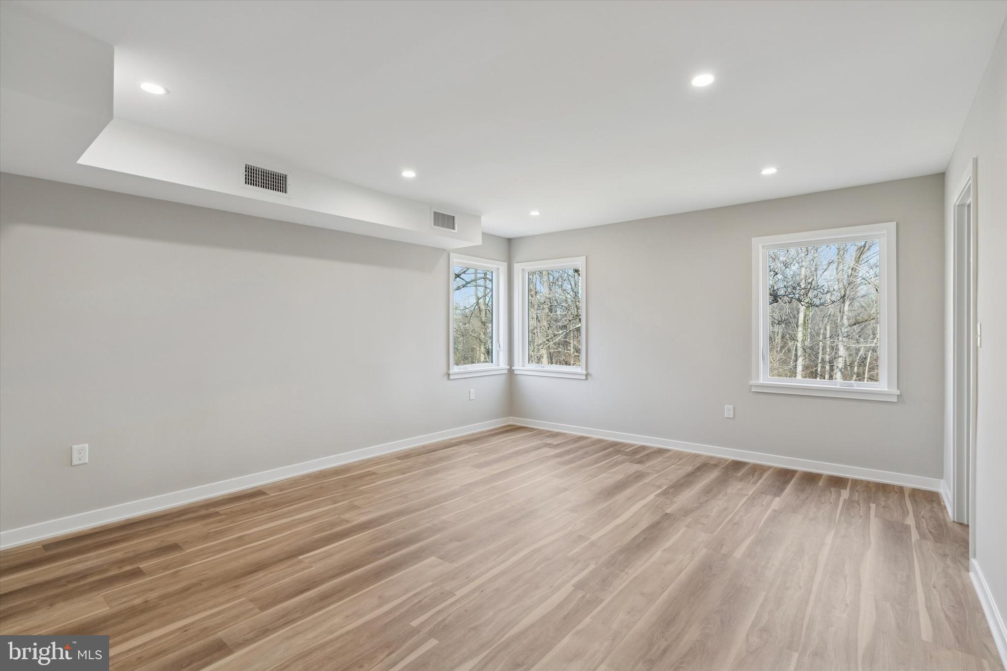 410 Sandy Bank Road Media, PA 19063 - Photo 25 of 53 Primary bedroom