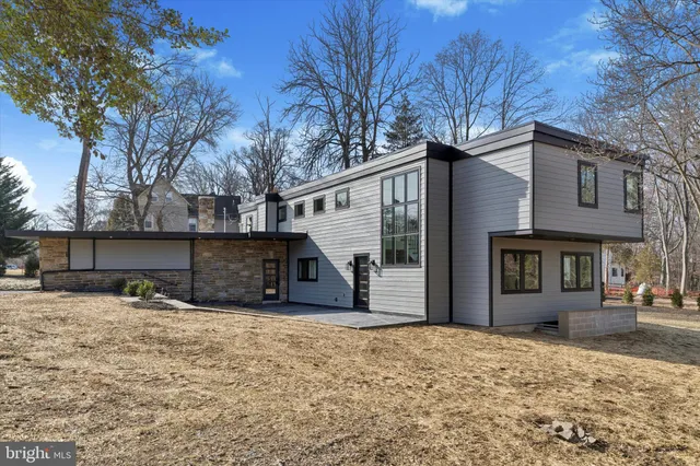 $1,395,000 | 410 Sandy Bank Road, Media, PA 19063