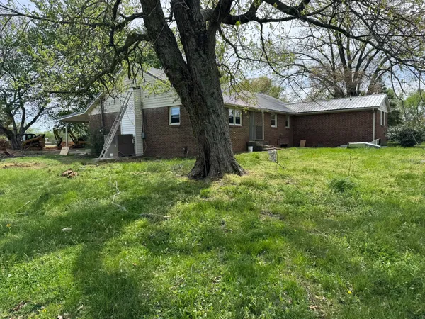 39 Pendergrass Road, Flintville, TN 37335