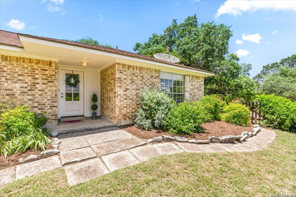 19435 Nottingham Lane Helotes, TX 78023 - Photo 13 of 46