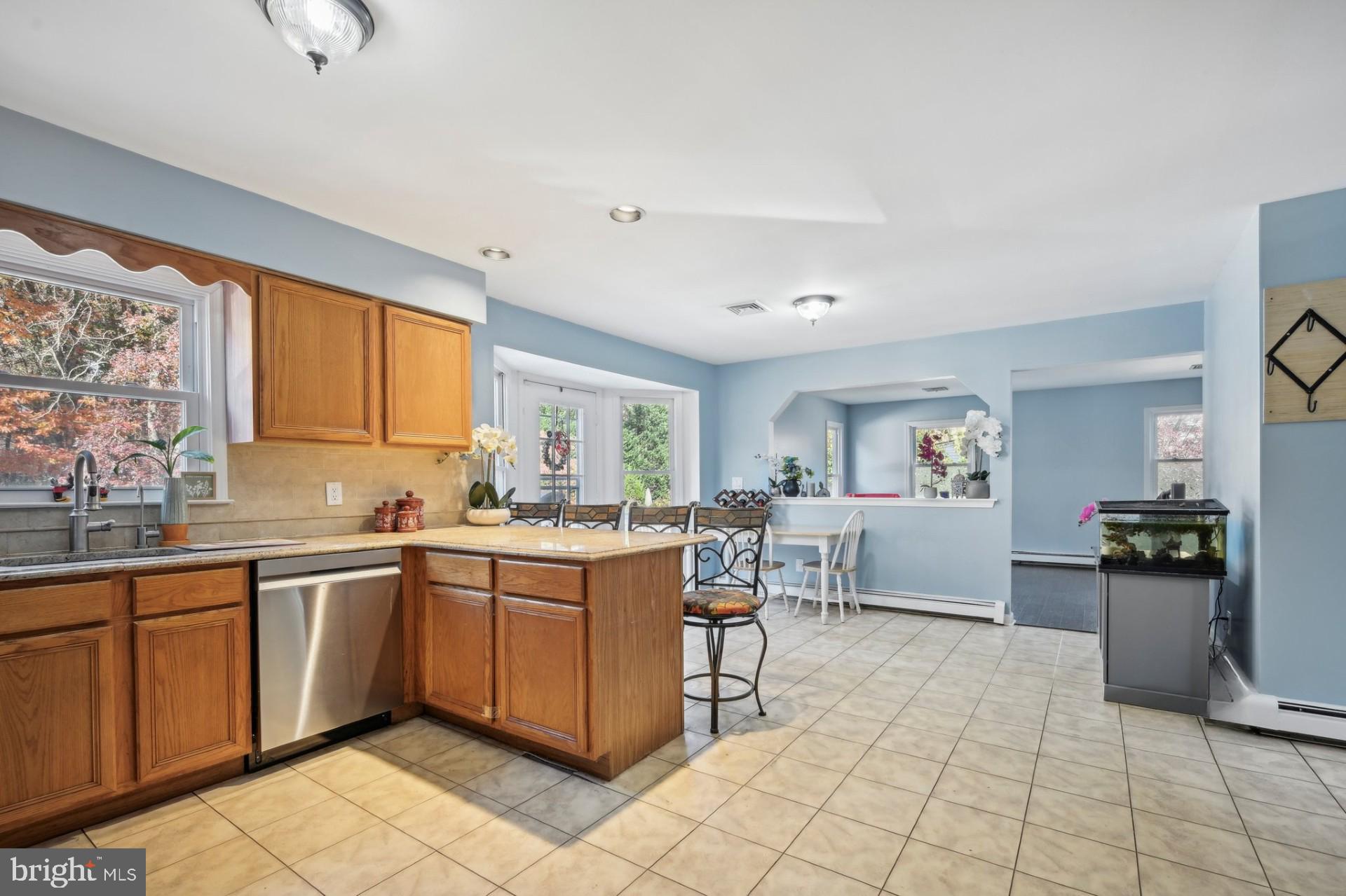 56 Templar Road Manalapan, NJ 07726 - Photo 8 of 49 Gallery Image 8