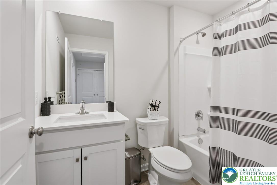 1138 Martin Road Breinigsville, PA 18031 - Photo 18 of 20