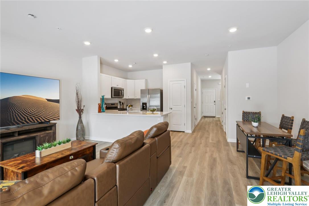 1138 Martin Road Breinigsville, PA 18031 - Photo 4 of 20