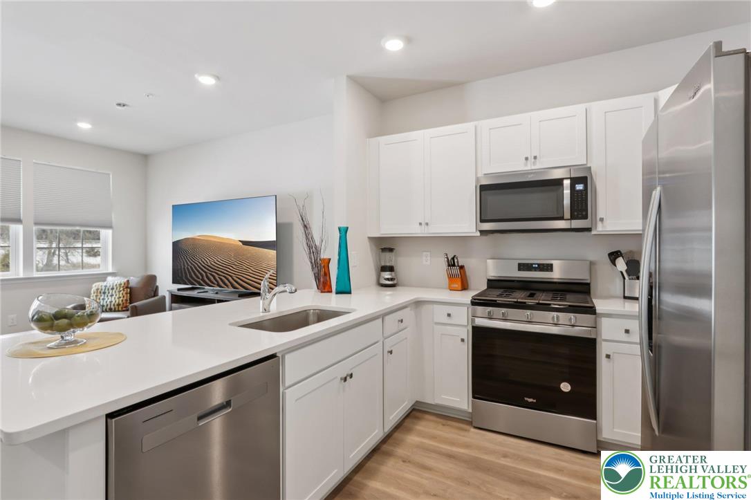 1138 Martin Road Breinigsville, PA 18031 - Photo 6 of 20