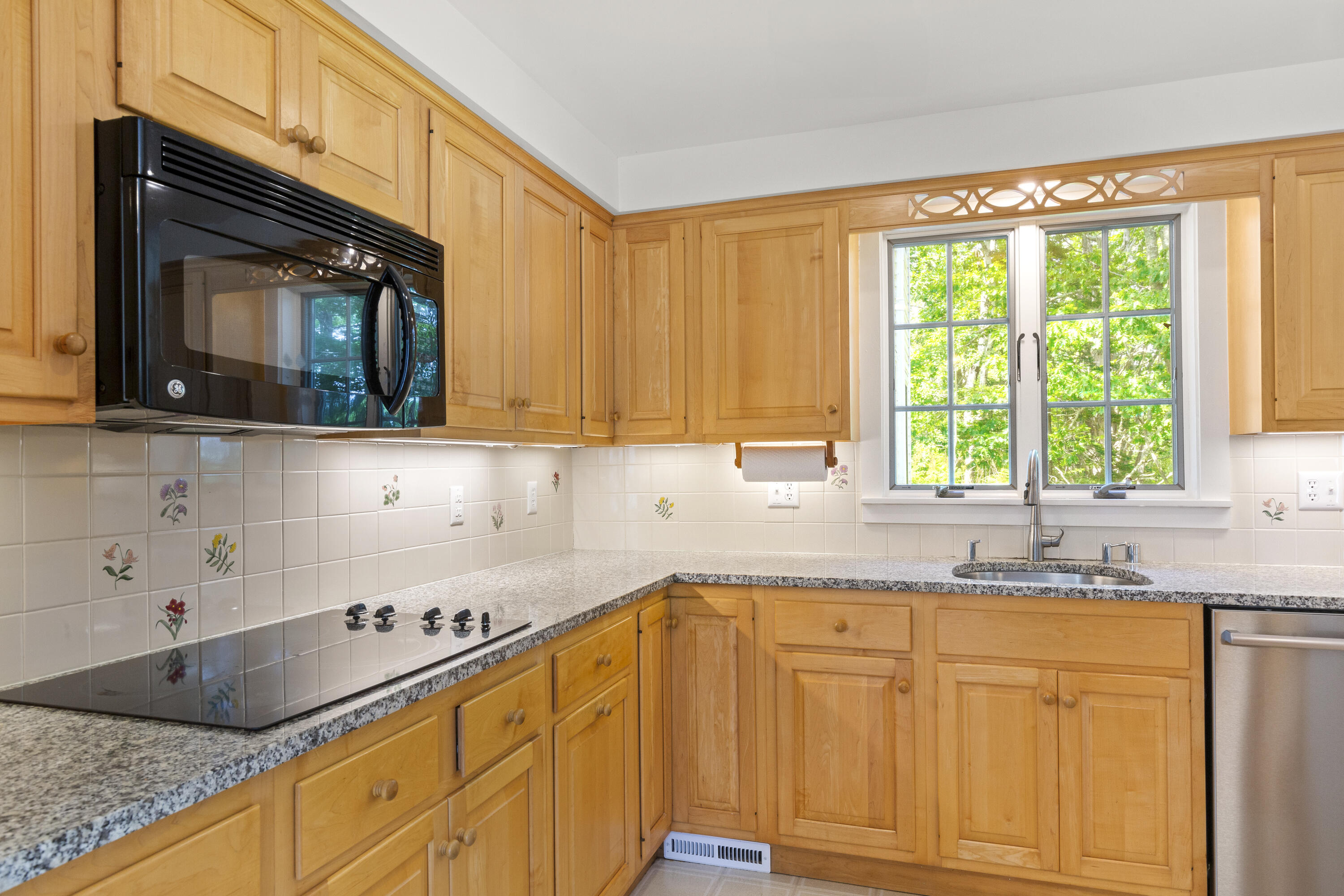 1505-1 Newbury Neck Road Surry, ME 04684 - Photo 12 of 29 017-1505NewburyNeckRd-Surry-KS