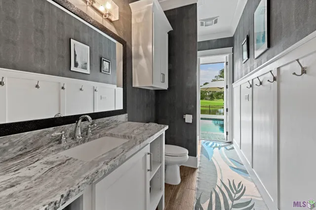 $875,000 | 9421 St Andrews Court, Denham Springs, LA 70726