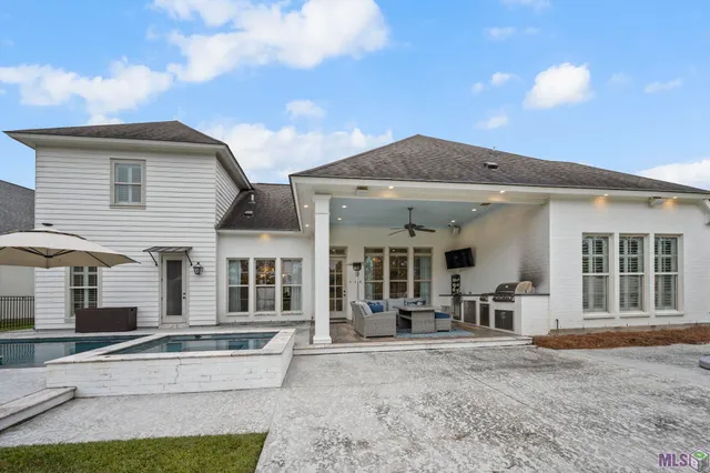 $875,000 | 9421 St Andrews Court, Denham Springs, LA 70726