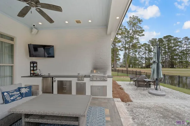 $875,000 | 9421 St Andrews Court, Denham Springs, LA 70726