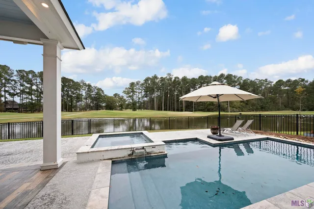 $875,000 | 9421 St Andrews Court, Denham Springs, LA 70726