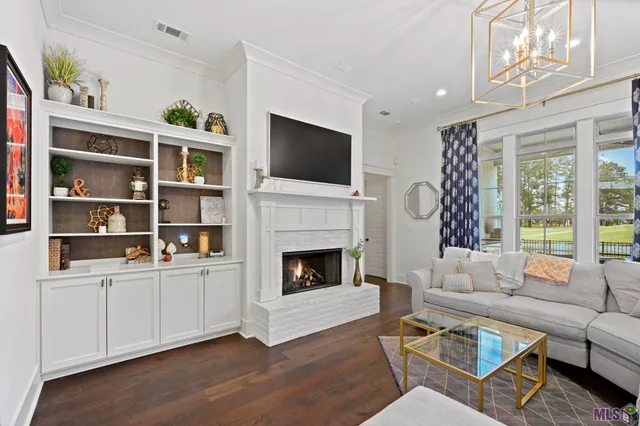 $875,000 | 9421 St Andrews Court, Denham Springs, LA 70726