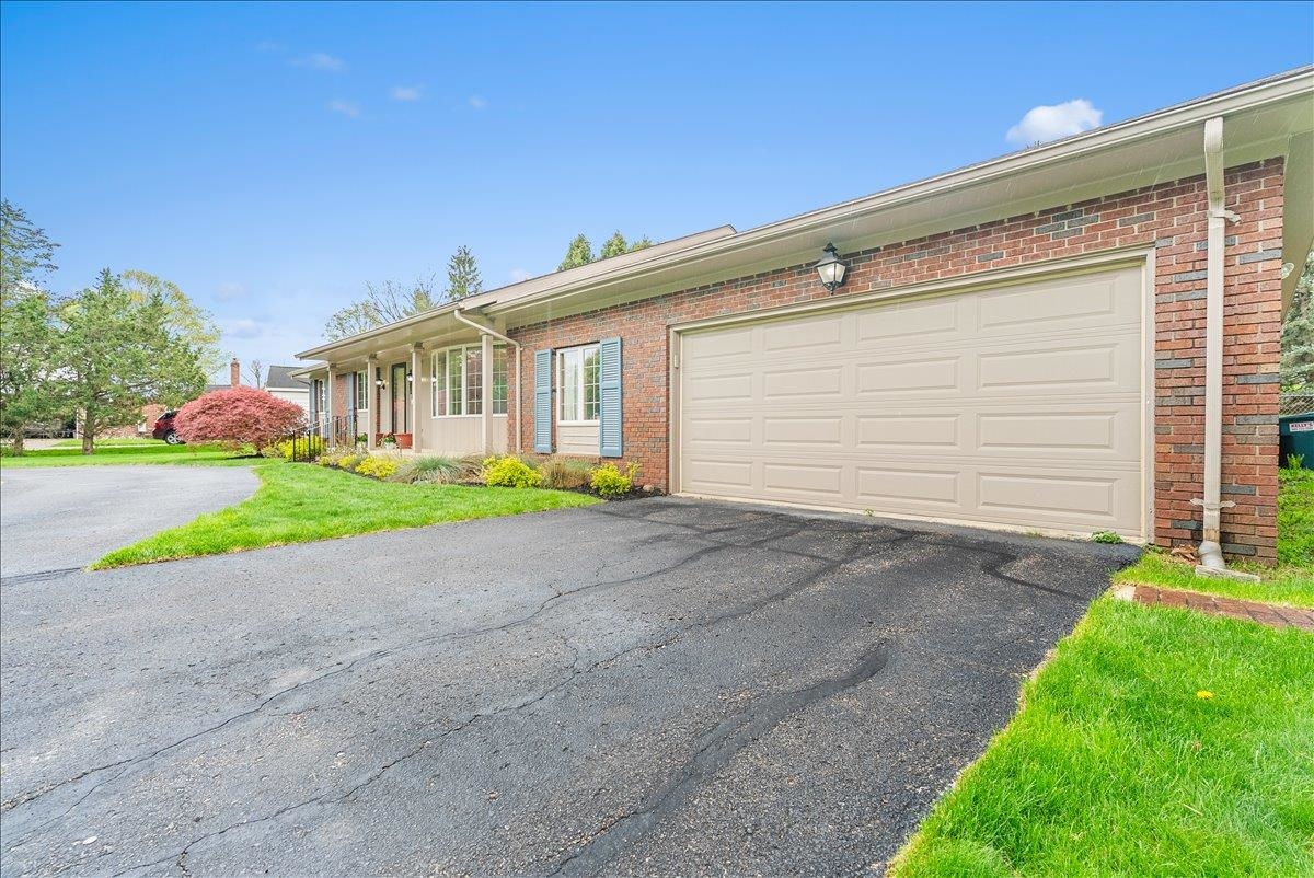 1131 Riverside Drive Owosso, MI 48867 - Photo 10 of 57