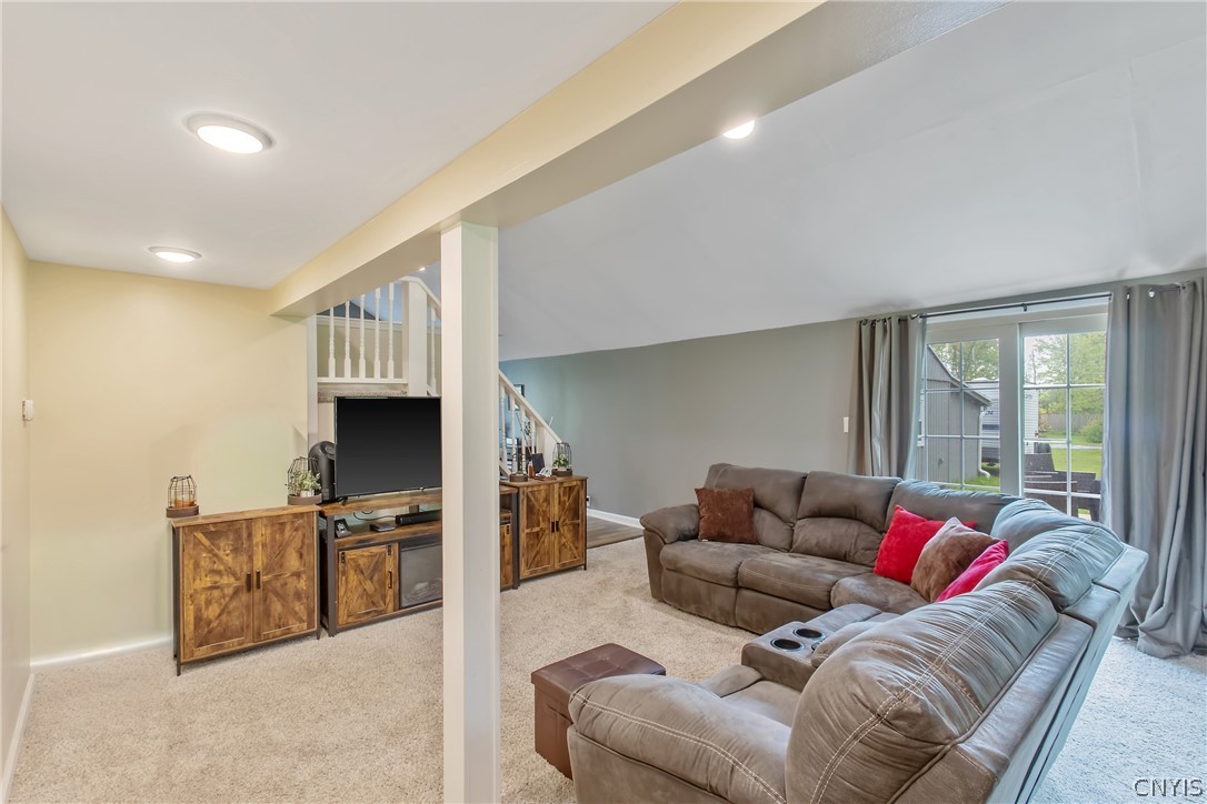 8355 Tuttle Road Cicero, NY 13030 - Photo 19 of 46