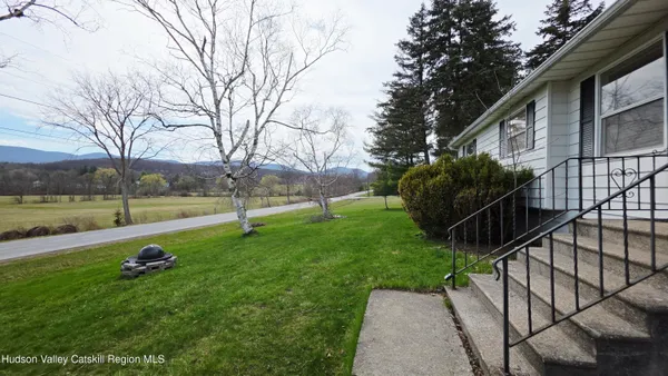 $355,000 | 334 Stonitch Road, East Durham, NY 12423