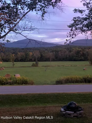 $369,000 | 334 Stonitch Road, East Durham, NY 12423