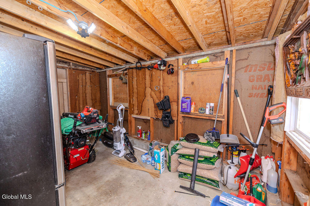 859 Putnam Road Rotterdam, NY 12306 - Photo 73 of 90 0S4A6888