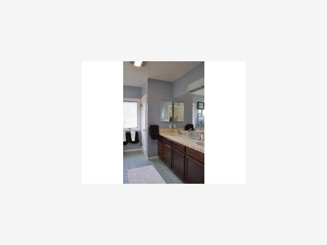 421 Avila Road San Mateo, CA 94402 - Photo 8 of 9 Gallery Image 8