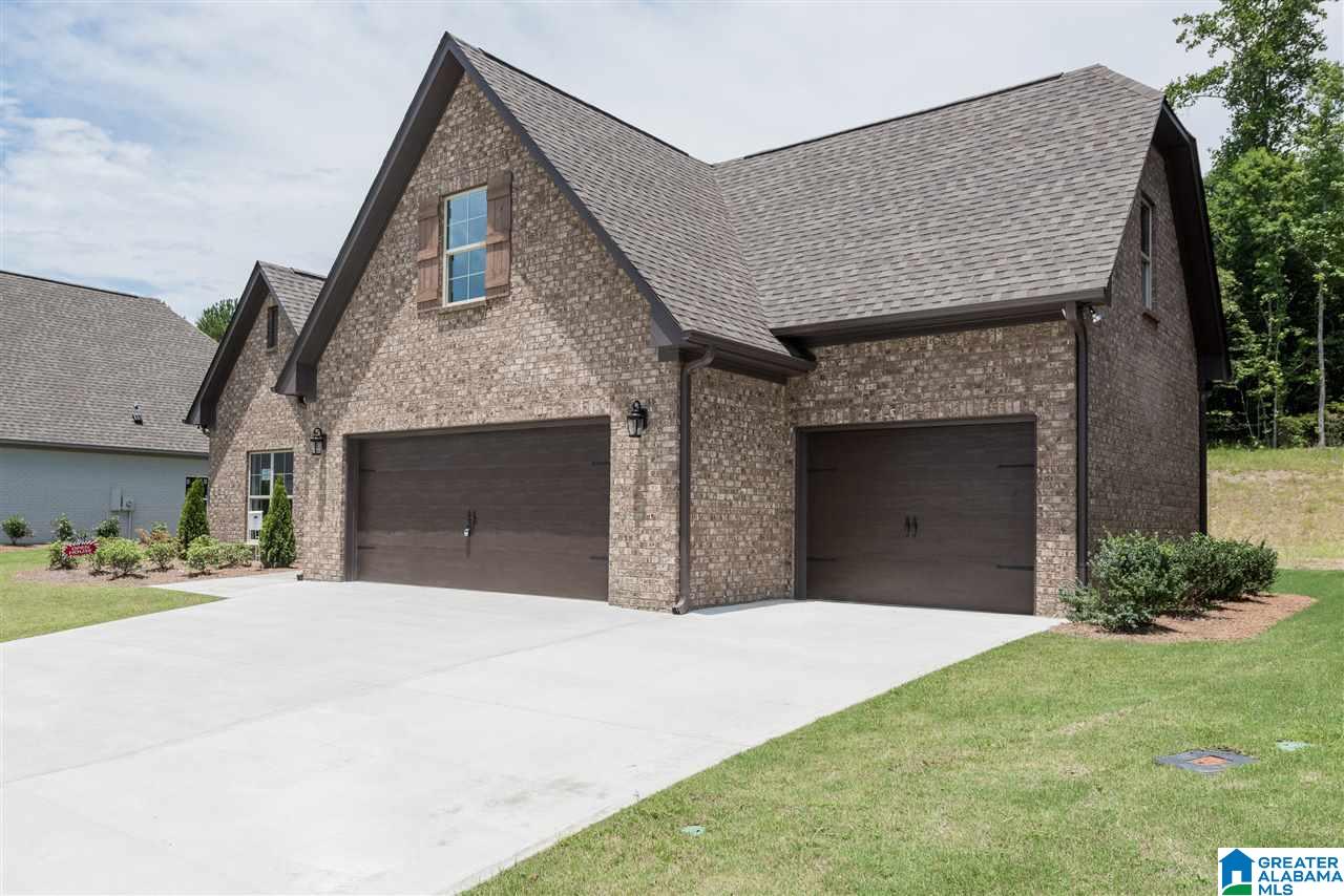 444 Ballantrae Road Pelham, AL 35124 - Photo 2 of 45