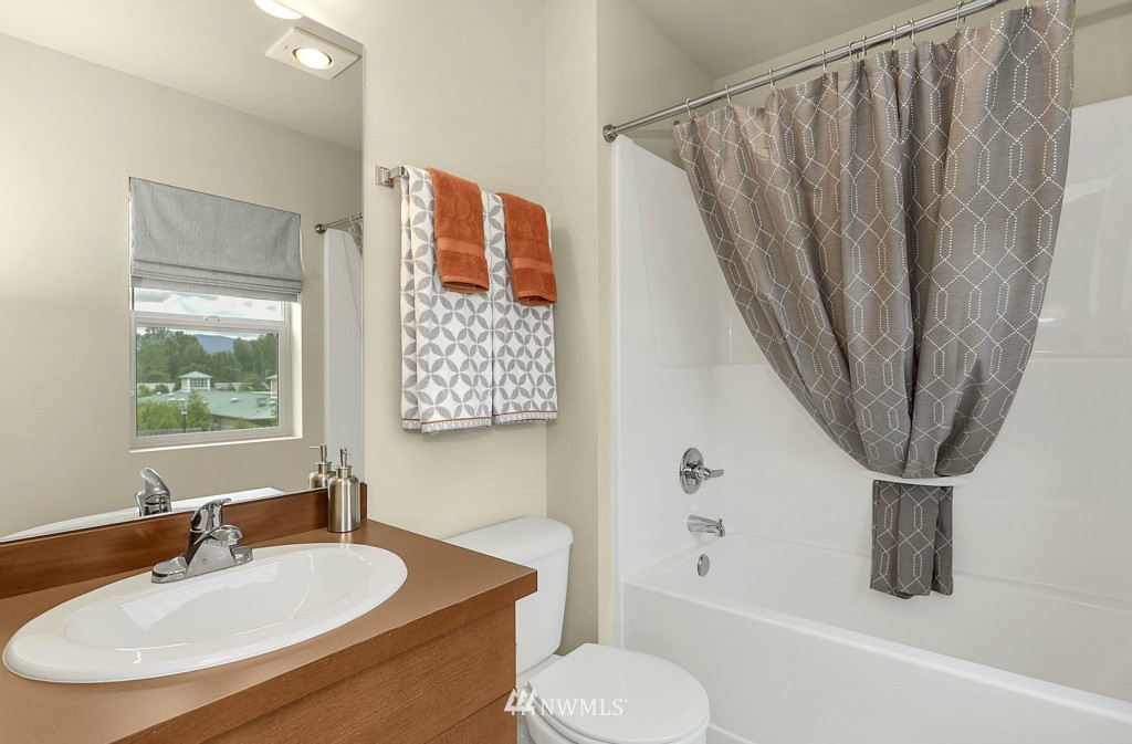 4526 Northeast 3rd Lane Renton, WA 98059 - Photo 19 of 22 Gallery Image 19