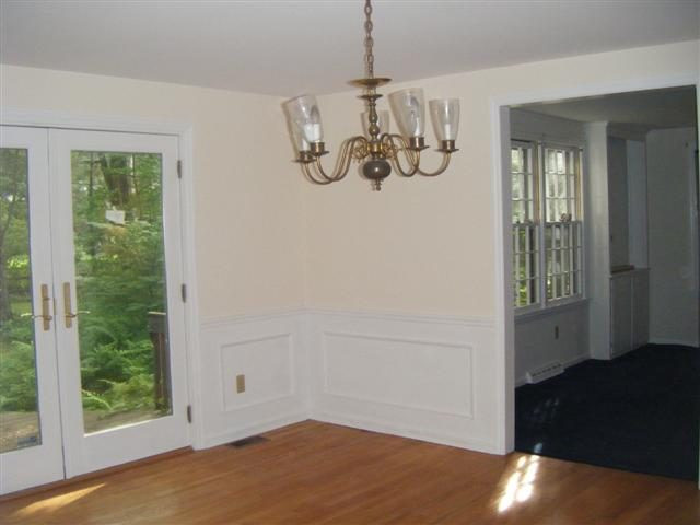 81 Mosher Road Bethlehem, NY 12054 - Photo 3 of 9 Photo 3