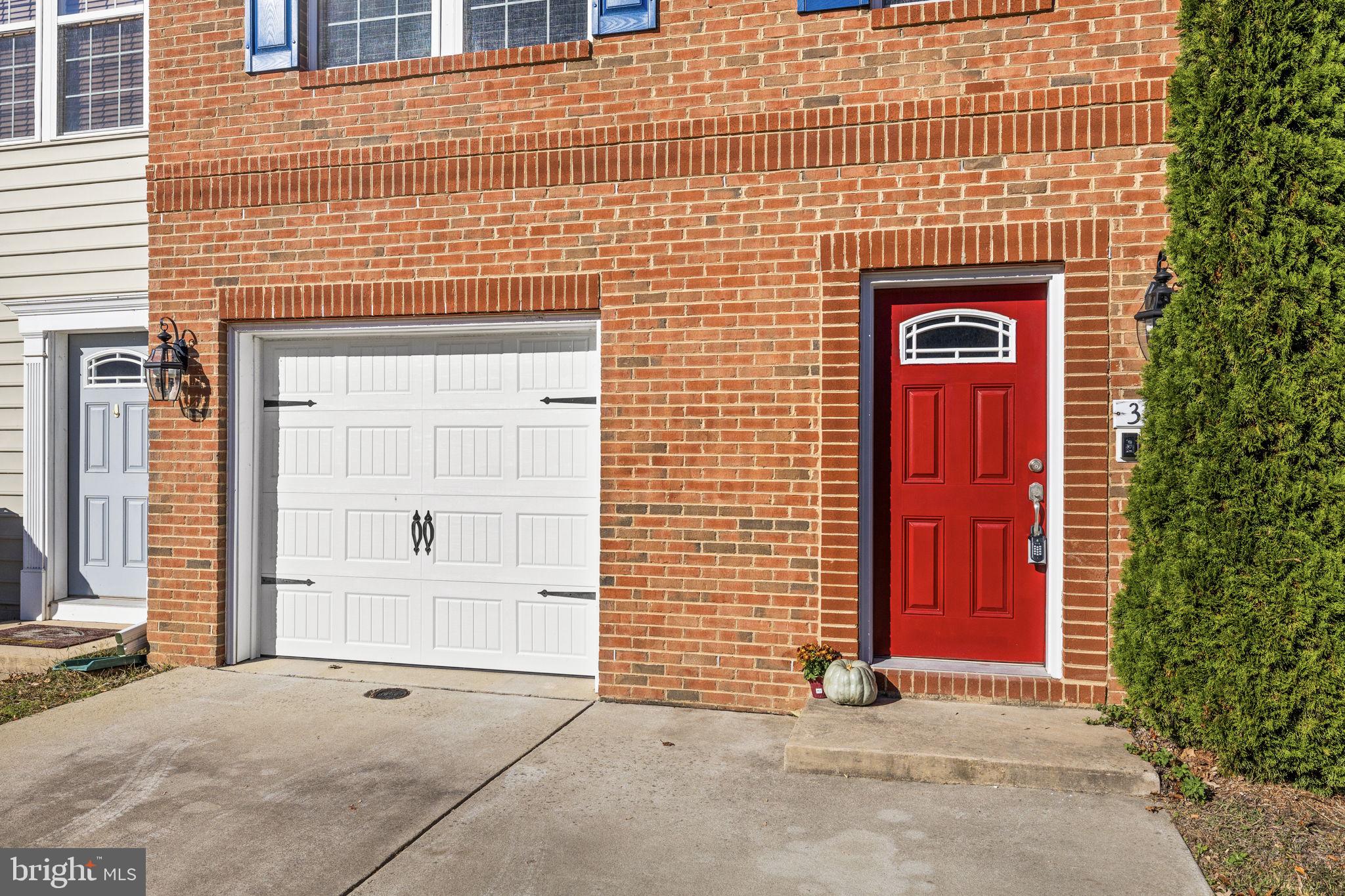 302 Tree Line Drive Fredericksburg, VA 22405 - Photo 4 of 38 a view of entrance