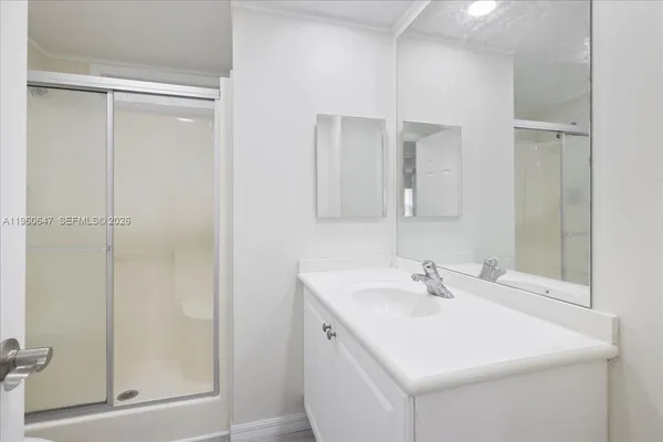 $1,600 | 62 Kiowa, Fort Myers Beach, FL 33931