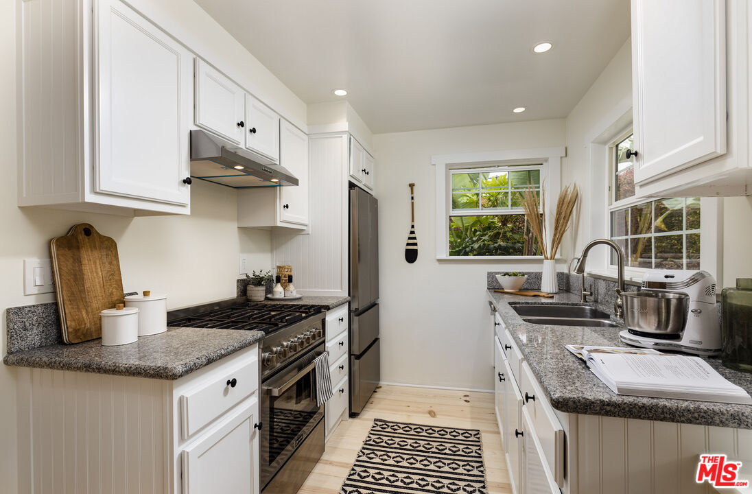 1394 Danielson Road Santa Barbara, CA 93108 - Photo 7 of 23